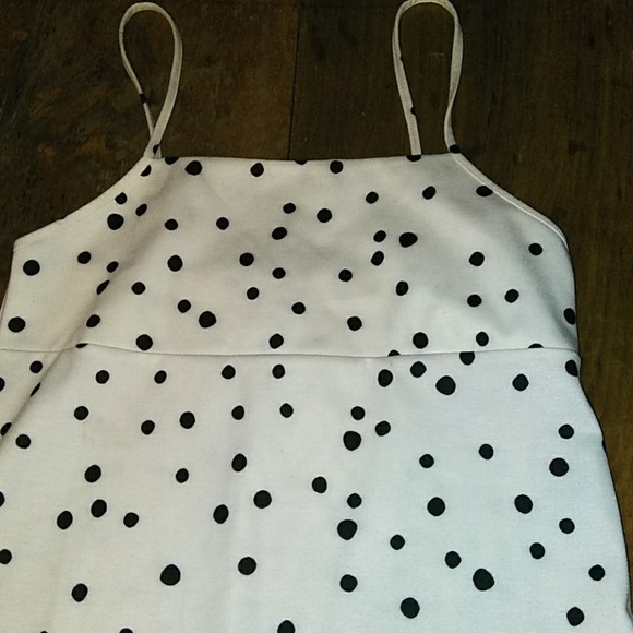 Fun, summer dress. Spaghetti straps. - Picture 2 of 4